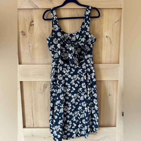 Pact Fit  Flare Tie Back Reverie Dress French Navy with Floral Print. SMALL. EUC - Picture 4 of 7